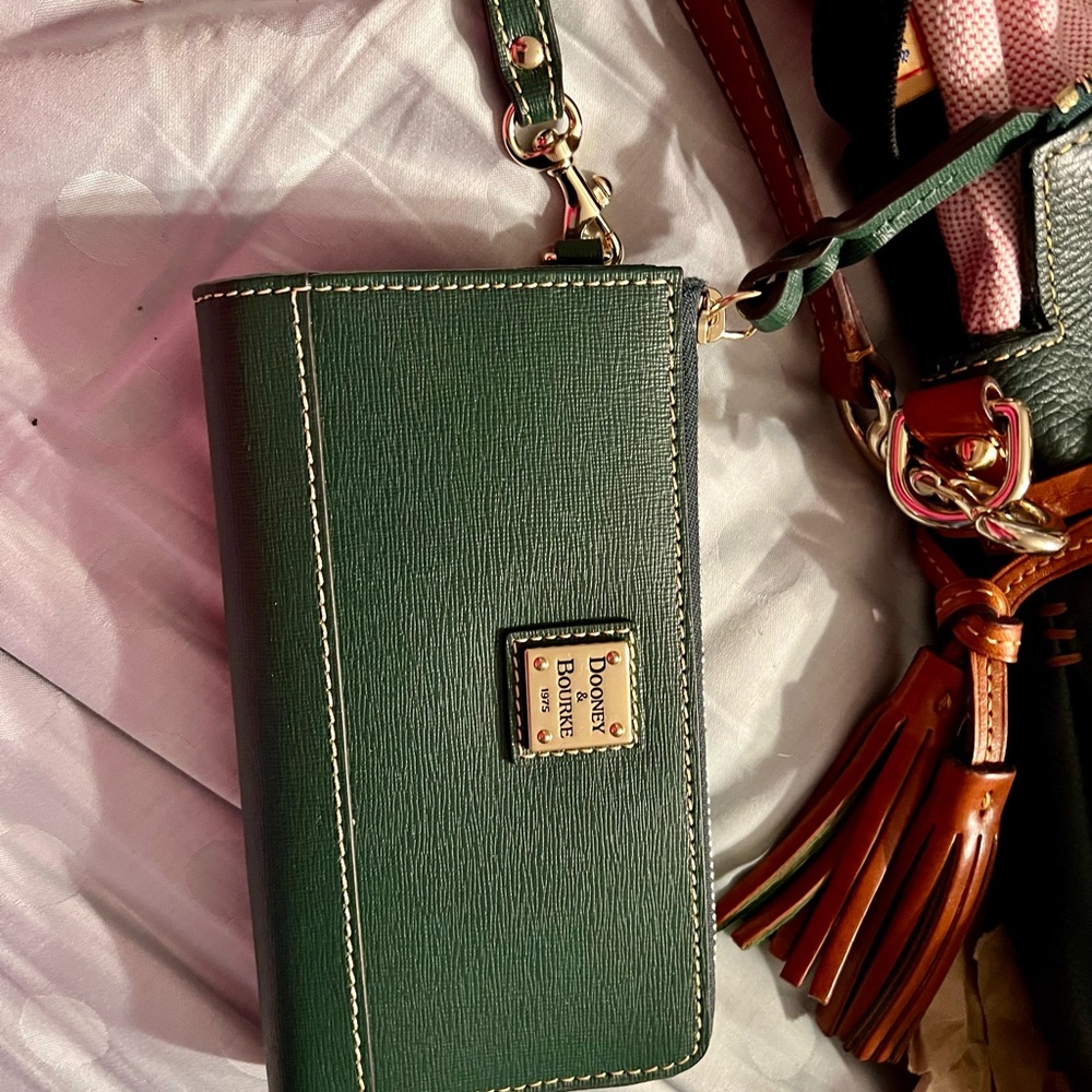 Dooney & Bourke Dark Green Saffiano Wallet with Tan Trim - Picture 4 of 5